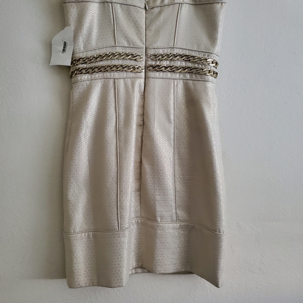 Dress - Picture 3 of 6